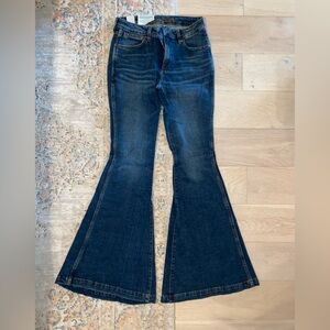 Wrangler flare retros size 27 X 36